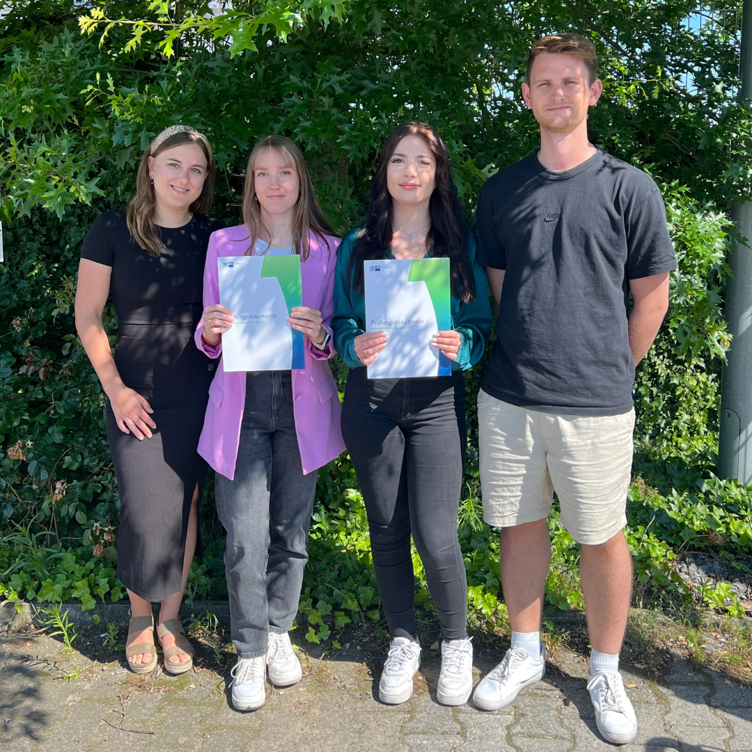Ausbildung Evelin und Finja