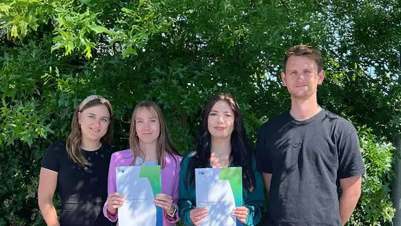Ausbildung Evelin und Finja