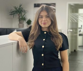 Elena-Cristiana Nalbea - Kauffrau im E-Commerce bei Nordbleche